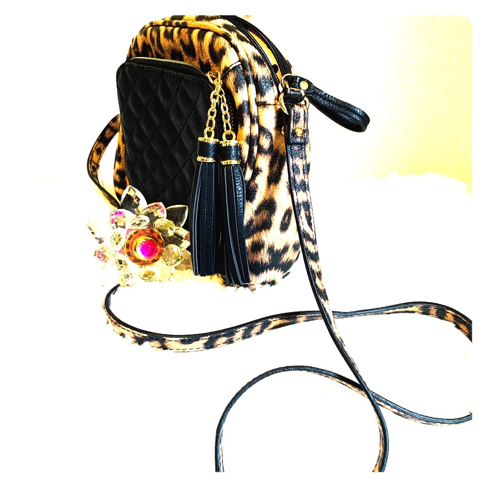 Jessica Simpson Crossbody Purse Leopard Print